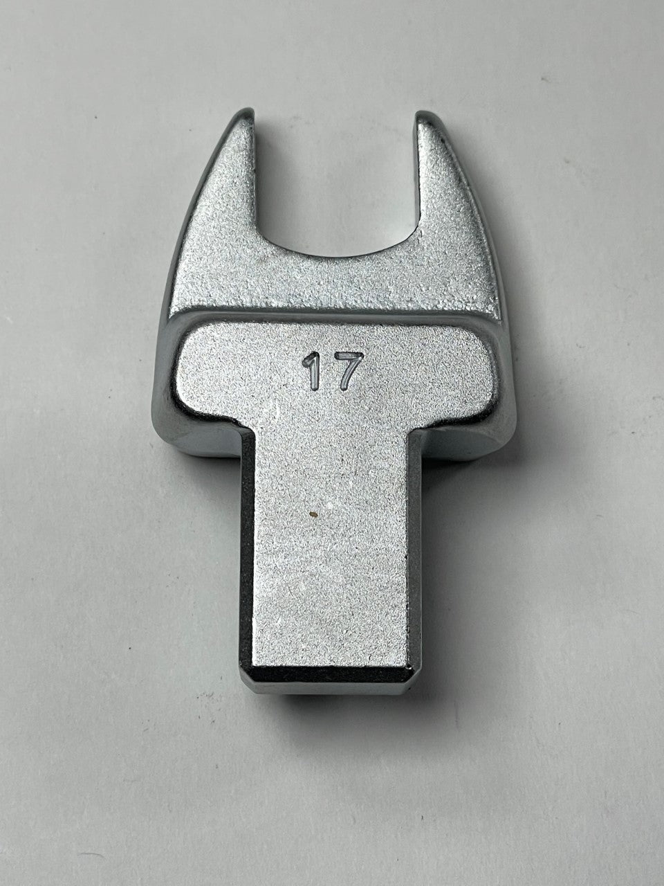 17 mm Wrench End 14 x 18