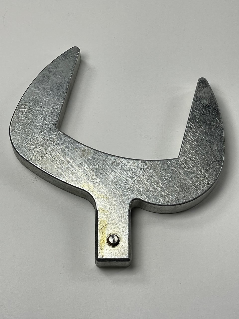 2-1/2" Wrench End 14 x 18